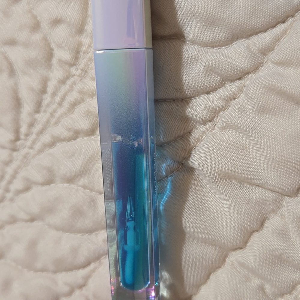 Huda Beauty Silk Balm Icy - Picture 3 of 3